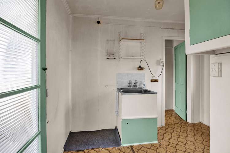 77 Victoria Street Hawera_19