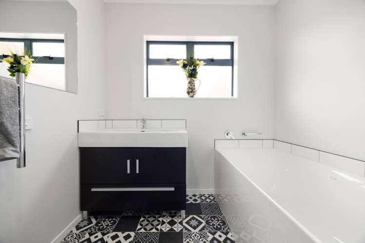 230 Chatsfield  Drive Te Awamutu_19