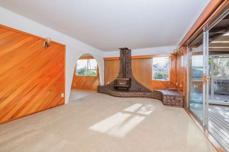 1 Surman Place Glen Eden_10