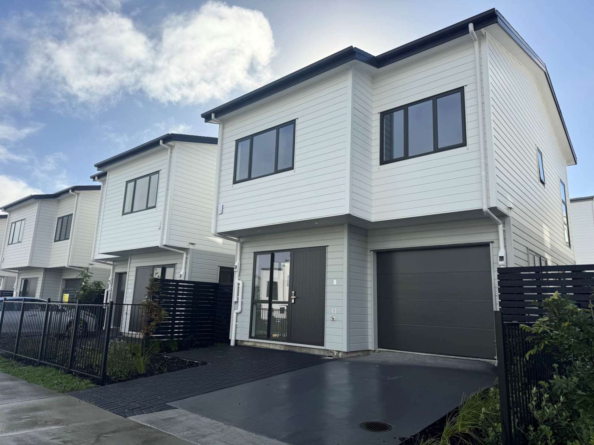 3 Greenbrier Street Westgate_0