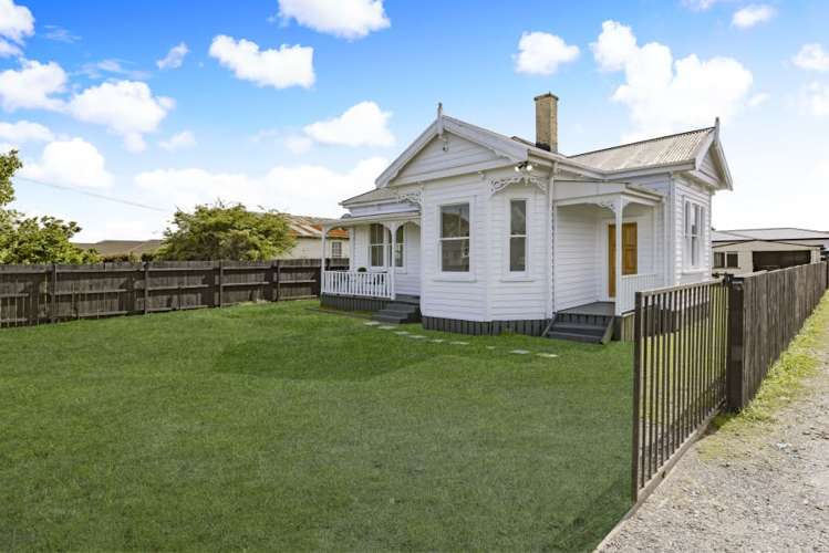 32 Hunua Road Papakura_2