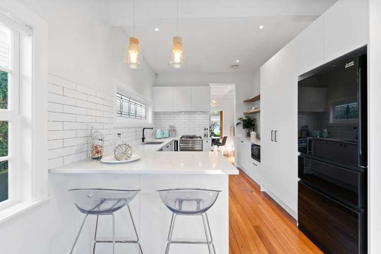 13 Peet Avenue Royal Oak_6