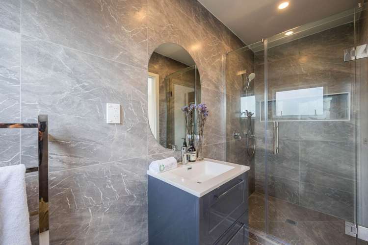 1/11 Corunna Road Milford_21