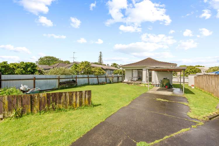 1/22 Norrie Smith Avenue Flat Bush_0