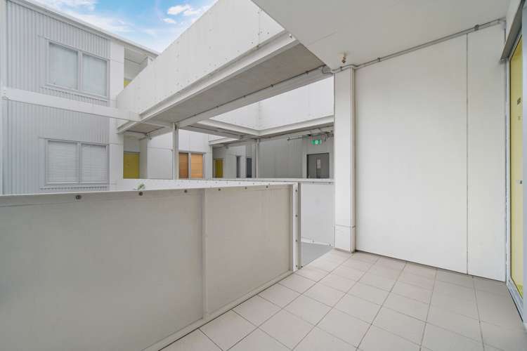 303/155 Beach Road Auckland Central_11