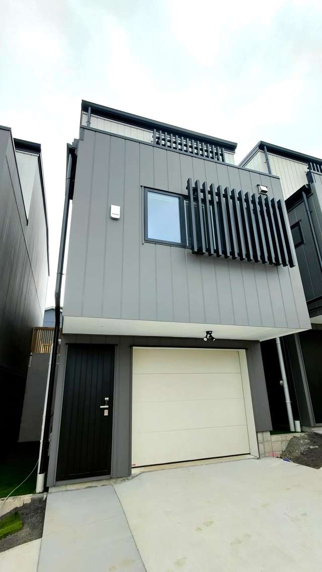 Brand new townhouse in one of the convenient locations in Ellerslie.