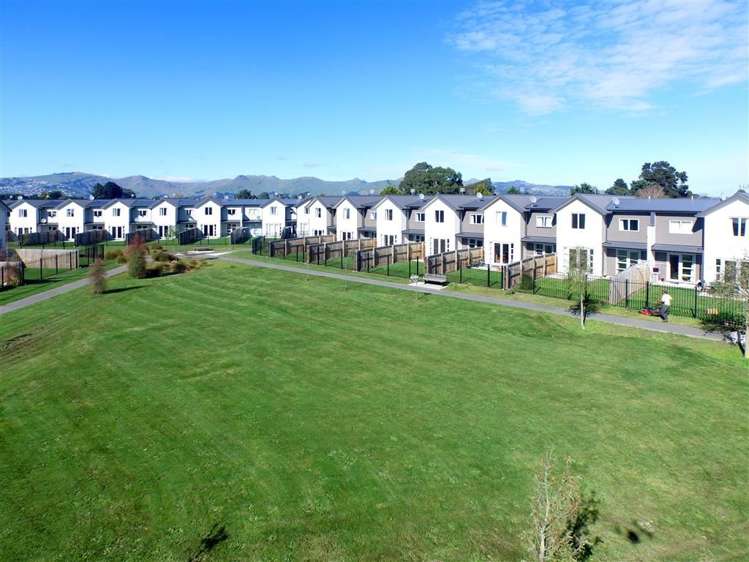 35 Eric Adam Way Linwood_14