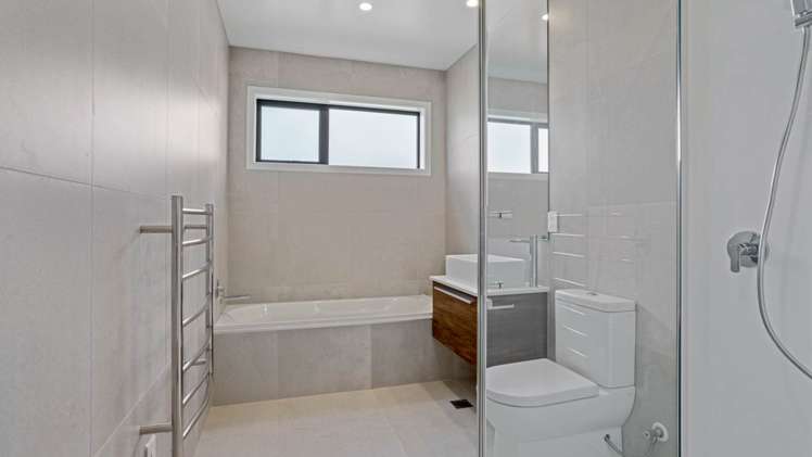 15b Marine Garden Crescent Beachlands_6