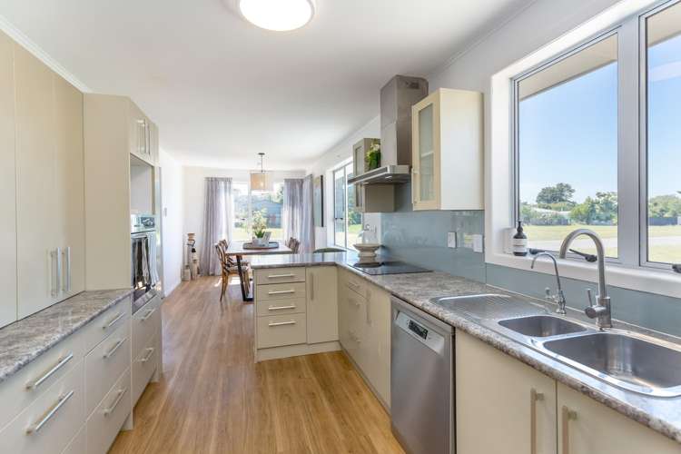 9 Lyttle Way Featherston_7