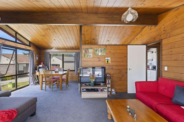 2 Honnor Place Hurdon_12