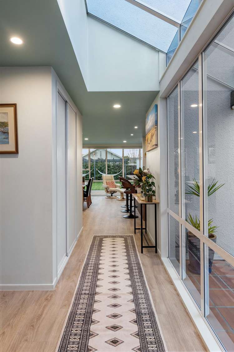 74 Regency Crescent Redwood_1