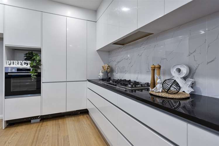 6 Heathfield Avenue Huntington_16