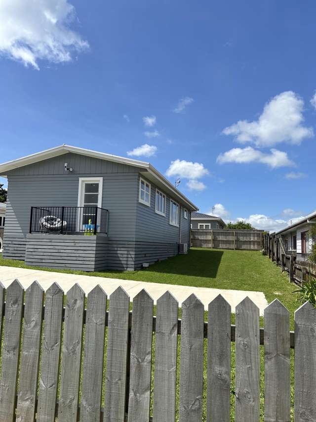 a/124 Kenny Street Waihi_1