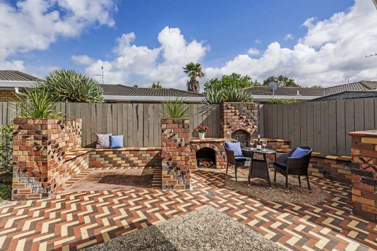 2/5 Annette Avenue Te Atatu South_4