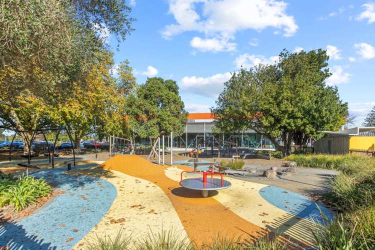 1/1 Taikata Road Te Atatu Peninsula_8