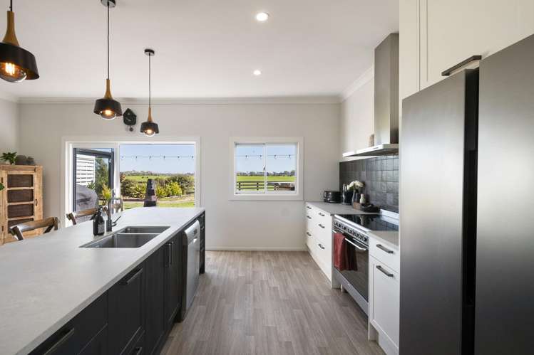 1259 Parewanui Road_5