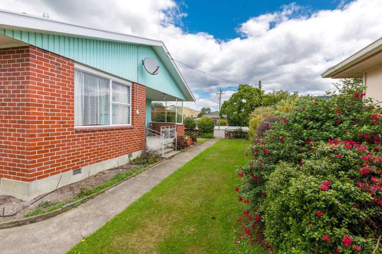2 Betten Street Waimate_19