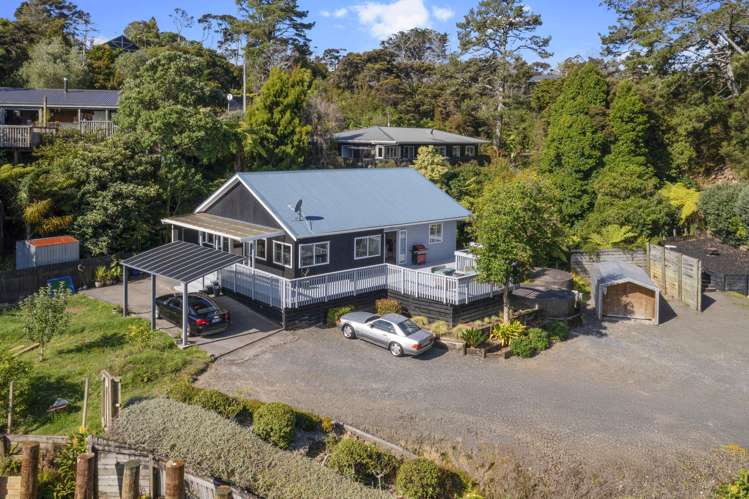132 Attwood Road Paremoremo_34