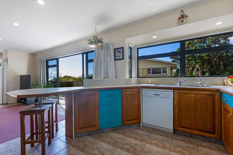 5A Seaview Road Cable Bay_14