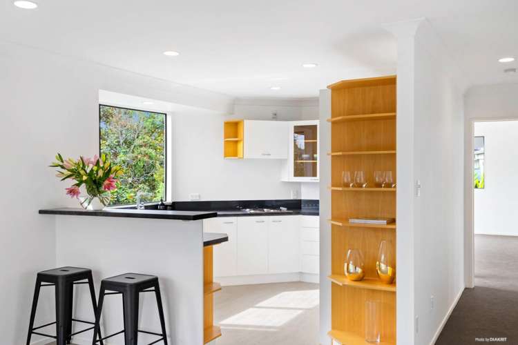 10 Alta Terrace Flat Bush_2