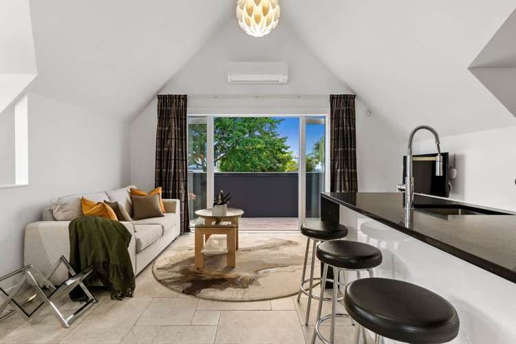 12 & 12A Springcombe Road St Heliers_18