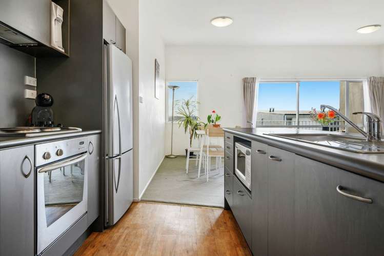 120/7 Kelvin Hart Drive East Tamaki_3