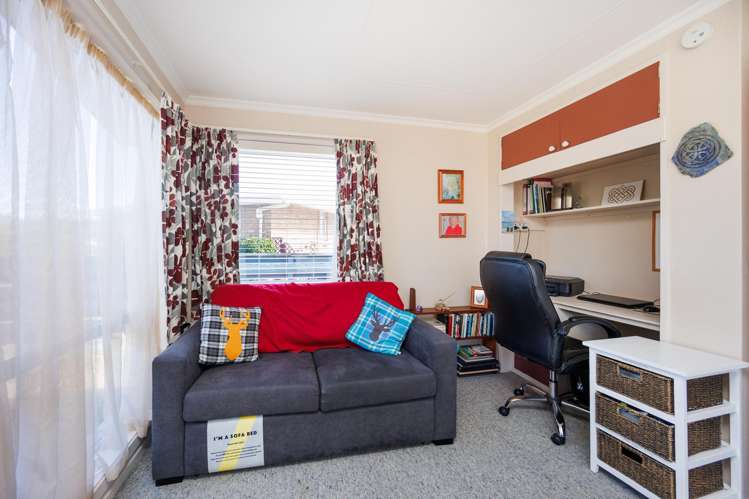 71 Fairview Avenue Feilding_12