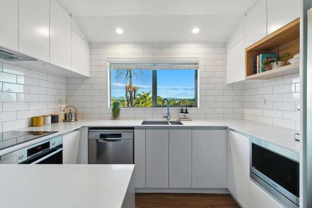 Contemporary Comfort and Easy Living in Bethlehem