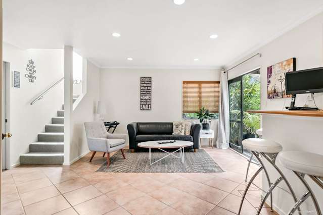 2/61 Selwyn Crescent Forrest Hill_4