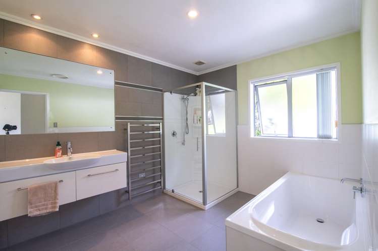 30 Lloyd Drive Wainui_23