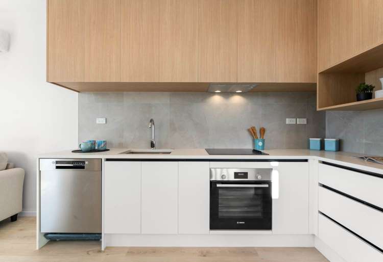 4/4 Toru Street Te Atatu Peninsula_3