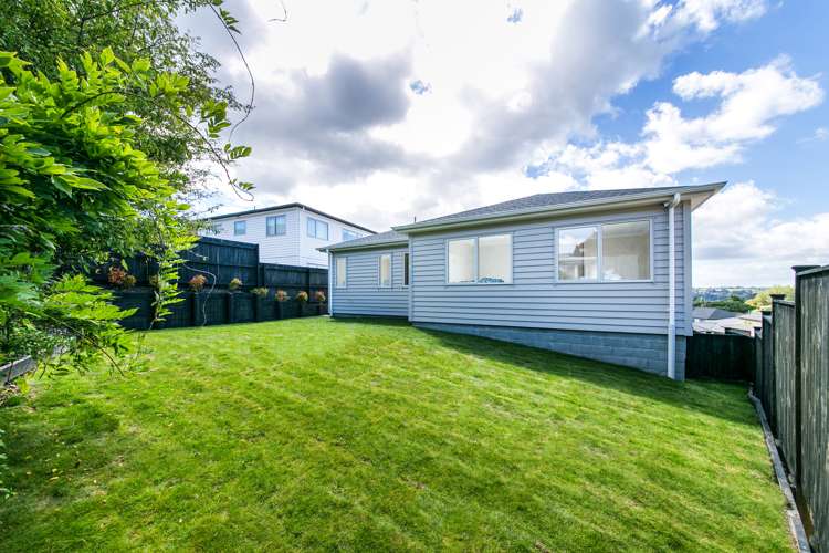 1c Vino Cina Heights Ranui_21