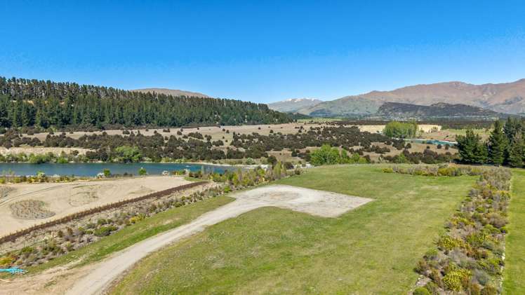 112 Fowler Lane Wanaka_23