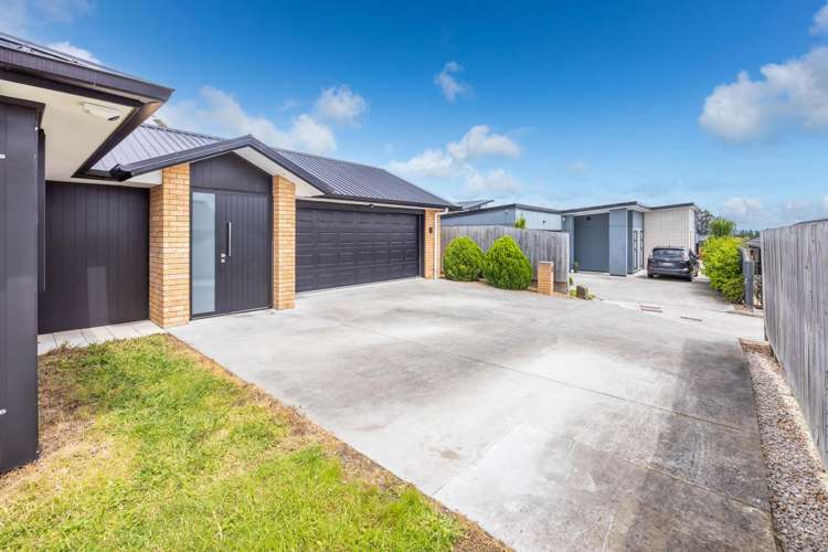 7 Heke Lane Glenview_19