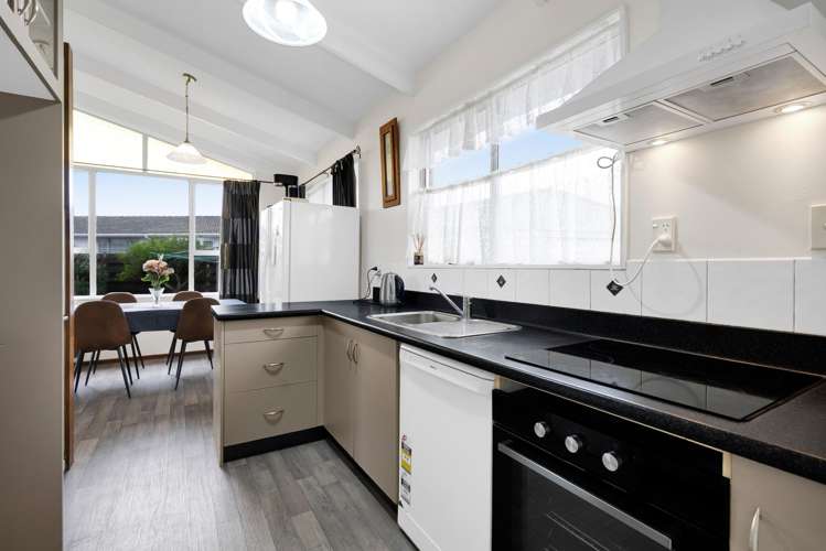 16 Villa Place Bell Block_2