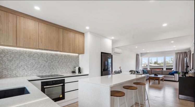 35 & 37 Megan Avenue Pakuranga Heights_7