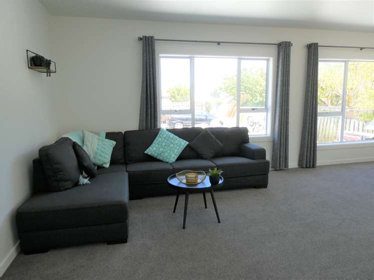 10 Fox Street Cobden_26