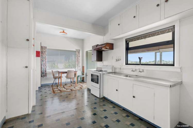 43 Onewa Road Northcote_8