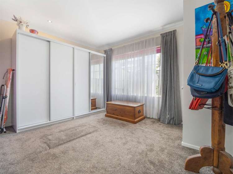 62 Cairns Crescent Rototuna_22