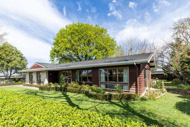 Parkside Gem in Frimley