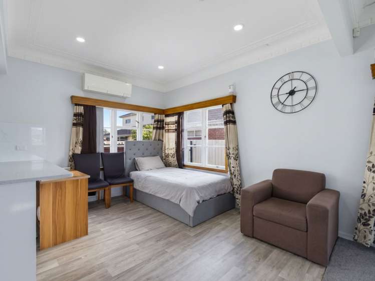 13 Great south road_4