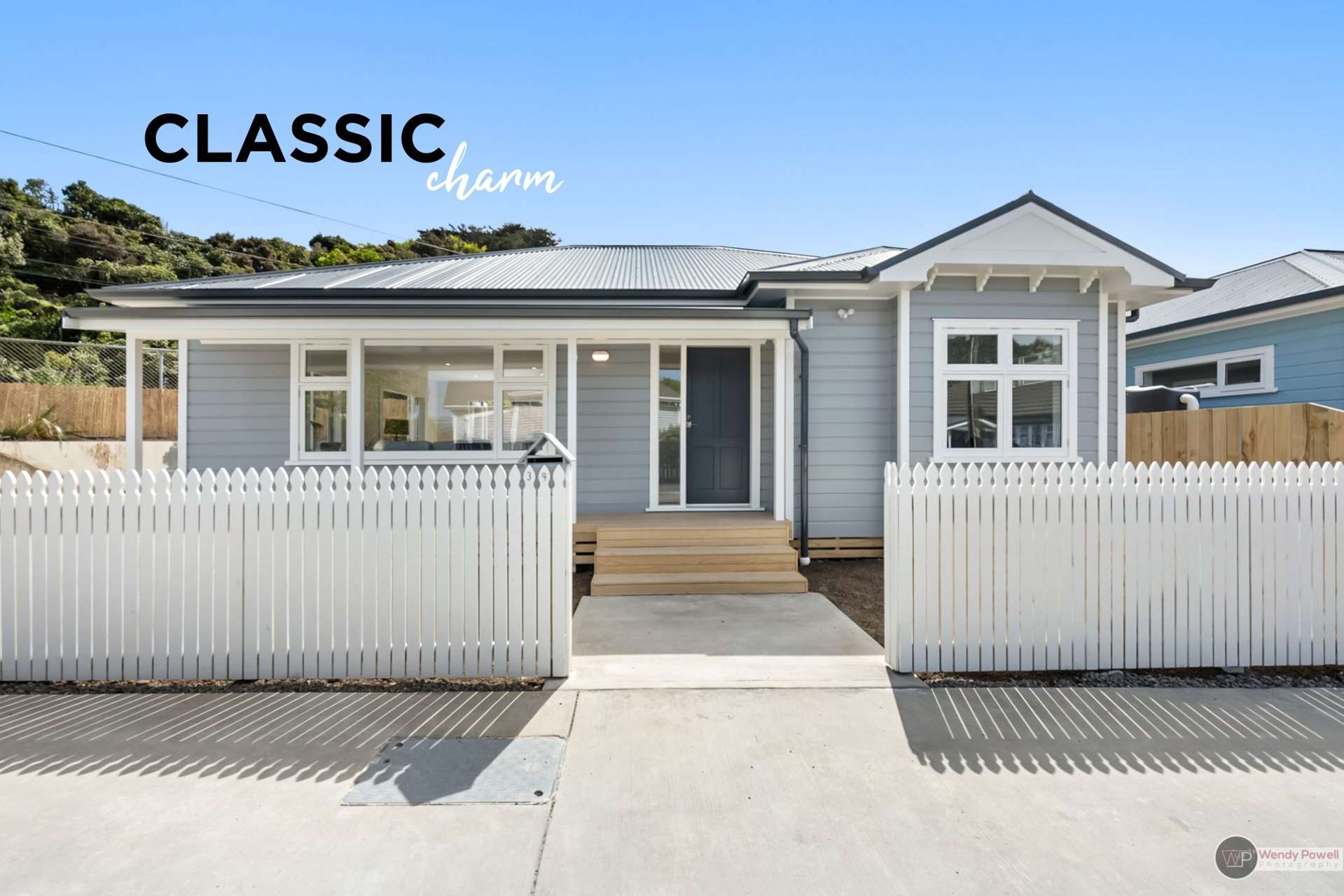 39a Riddlers Crescent Petone_0