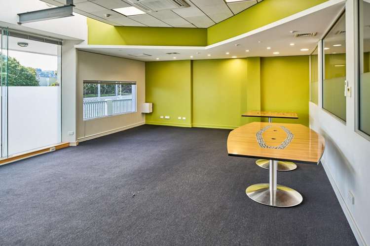 336 Cambridge Terrace Naenae_3