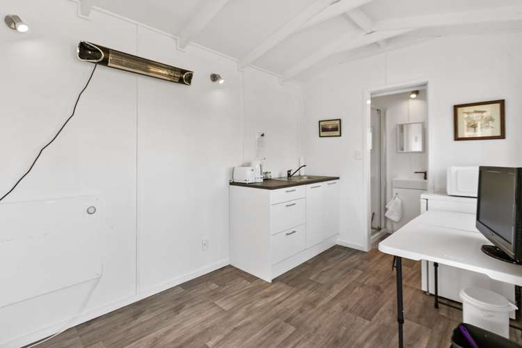 284 White Road Waipawa_18