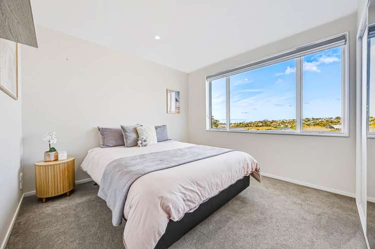 1 Watermill Lane Millwater_8