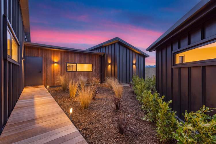 11 Buttercup Street Wanaka_2