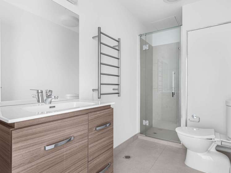 14F 30 Westward Ho Glen Eden_9