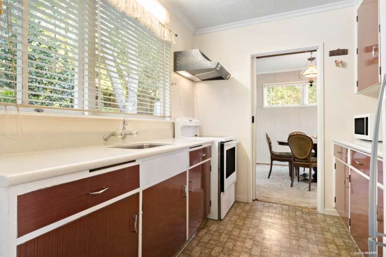 549 Beach Road Murrays Bay_12