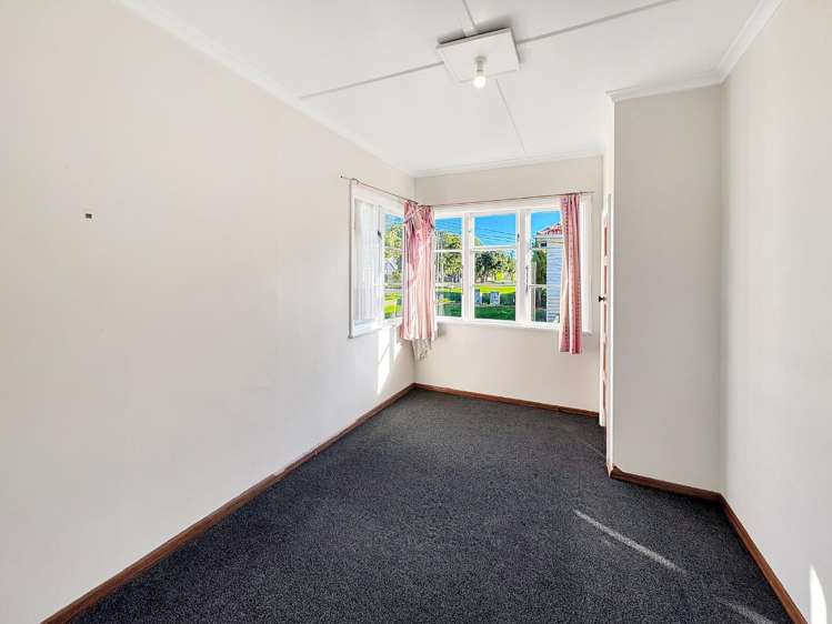 20 Swiss Avenue 1208_13
