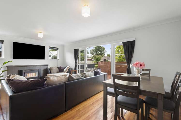 11 Durham Crescent Palmerston North Central_5